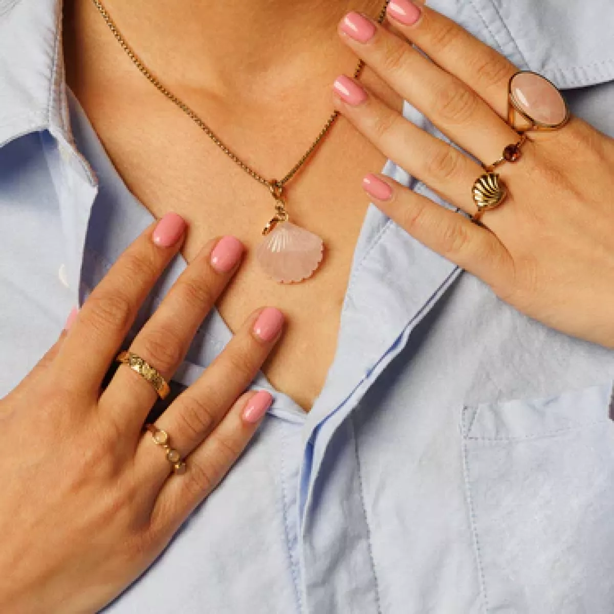 My Bendel Grote ring Rose Quartz | Goud 2 My Bendel My Bendel Grote ring Rose Quartz | Goud