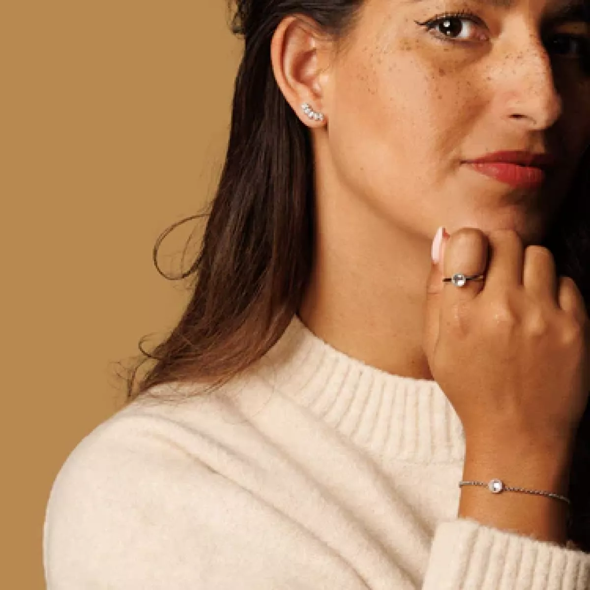 My Bendel Ring met witte glassteen | Zilver 2 My Bendel My Bendel Ring met witte glassteen | Zilver