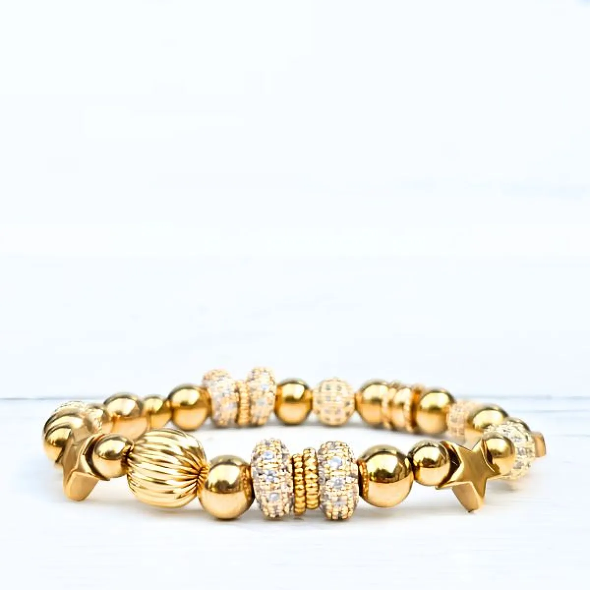 LabelSix Kralenarmband amazing sparkles | Goud 1 LabelSix LabelSix Kralenarmband amazing sparkles | Goud