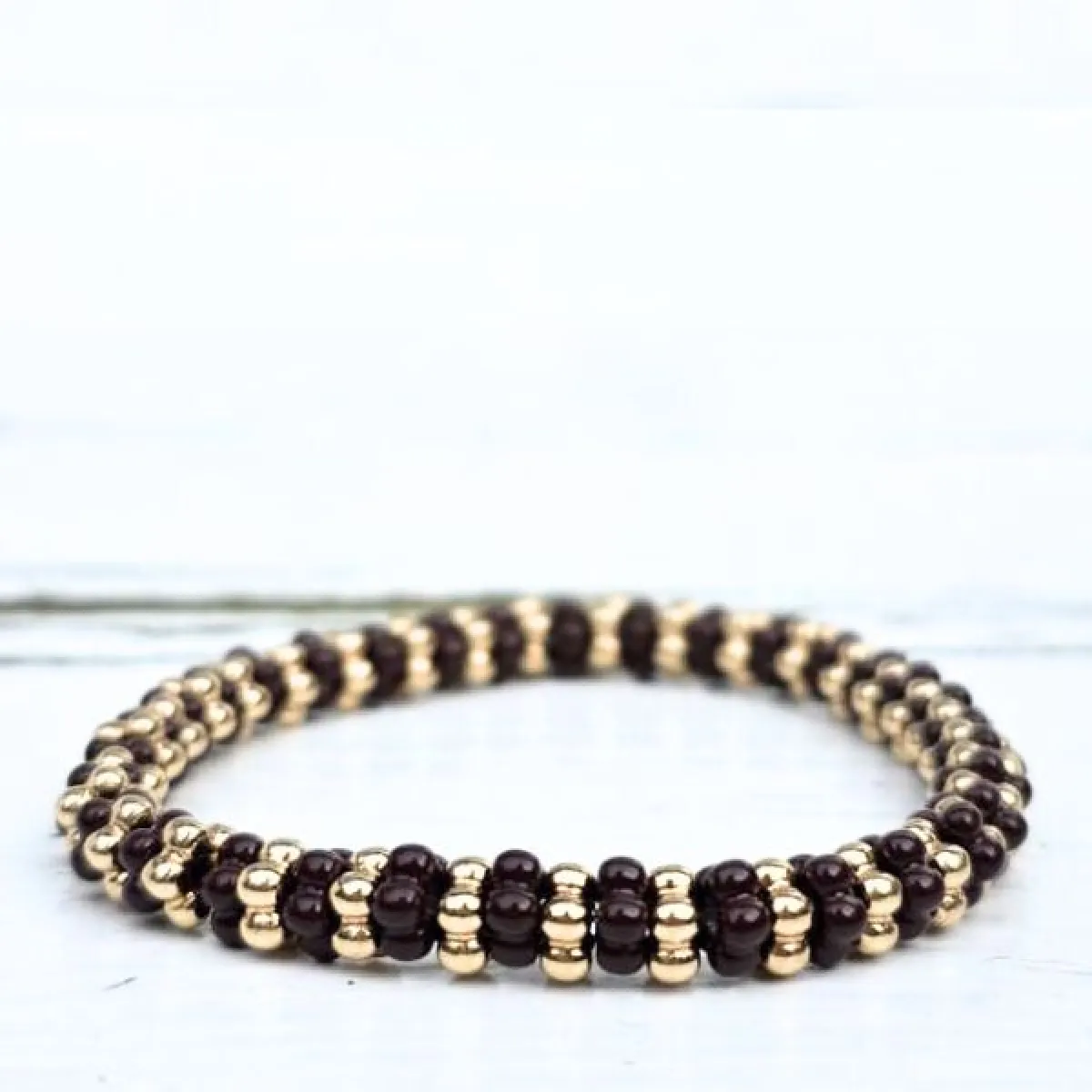 LabelSix LabelSix Kralenarmband choclat flower | Goud