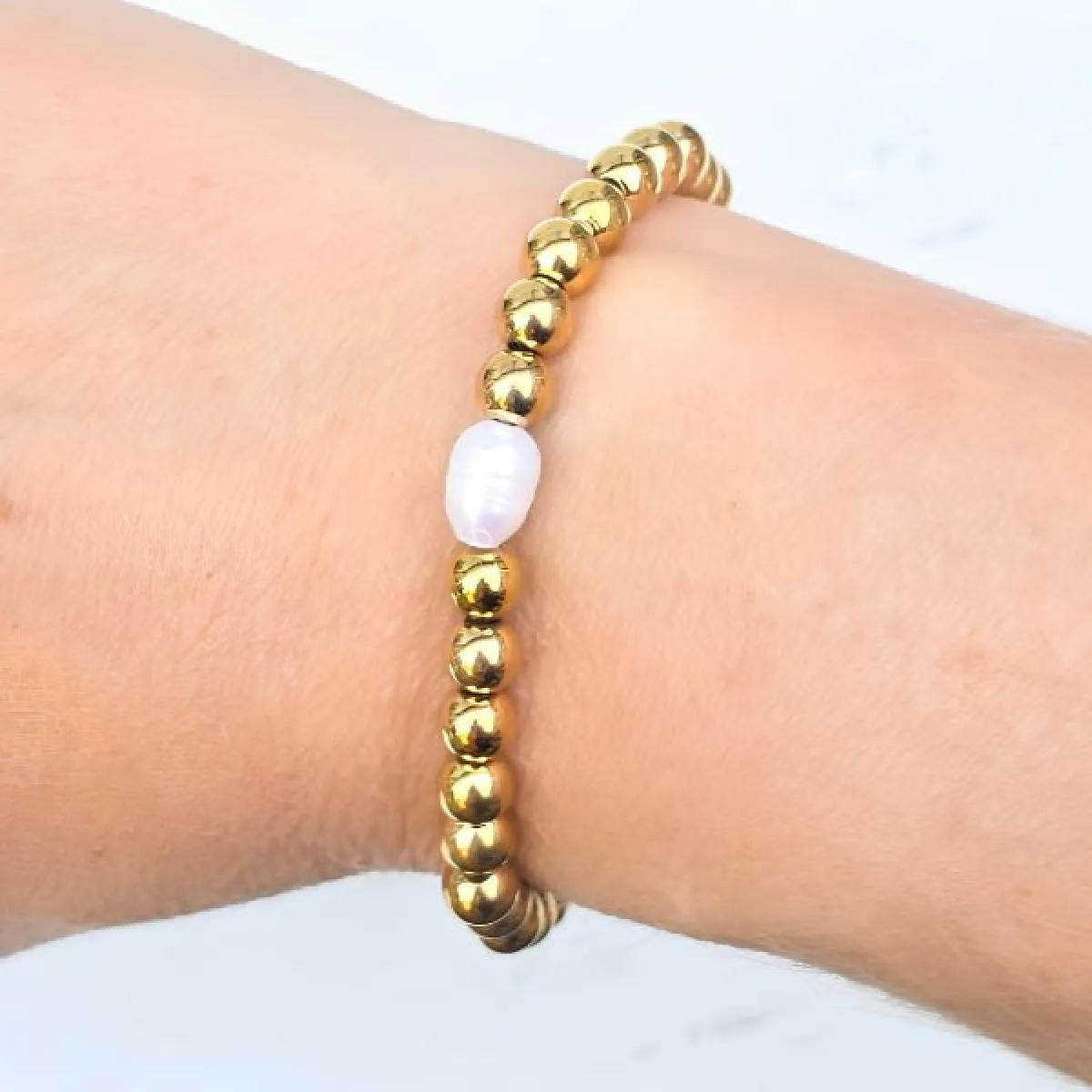 LabelSix Kralenarmband Little Pearl | Goud 2 LabelSix LabelSix Kralenarmband Little Pearl | Goud