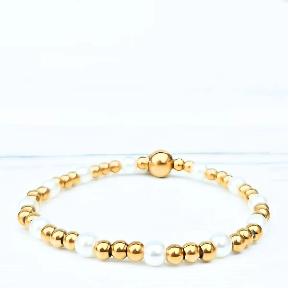 LabelSix Kralenarmband Lots Of Pearls | Goud 1 LabelSix LabelSix Kralenarmband Lots Of Pearls | Goud