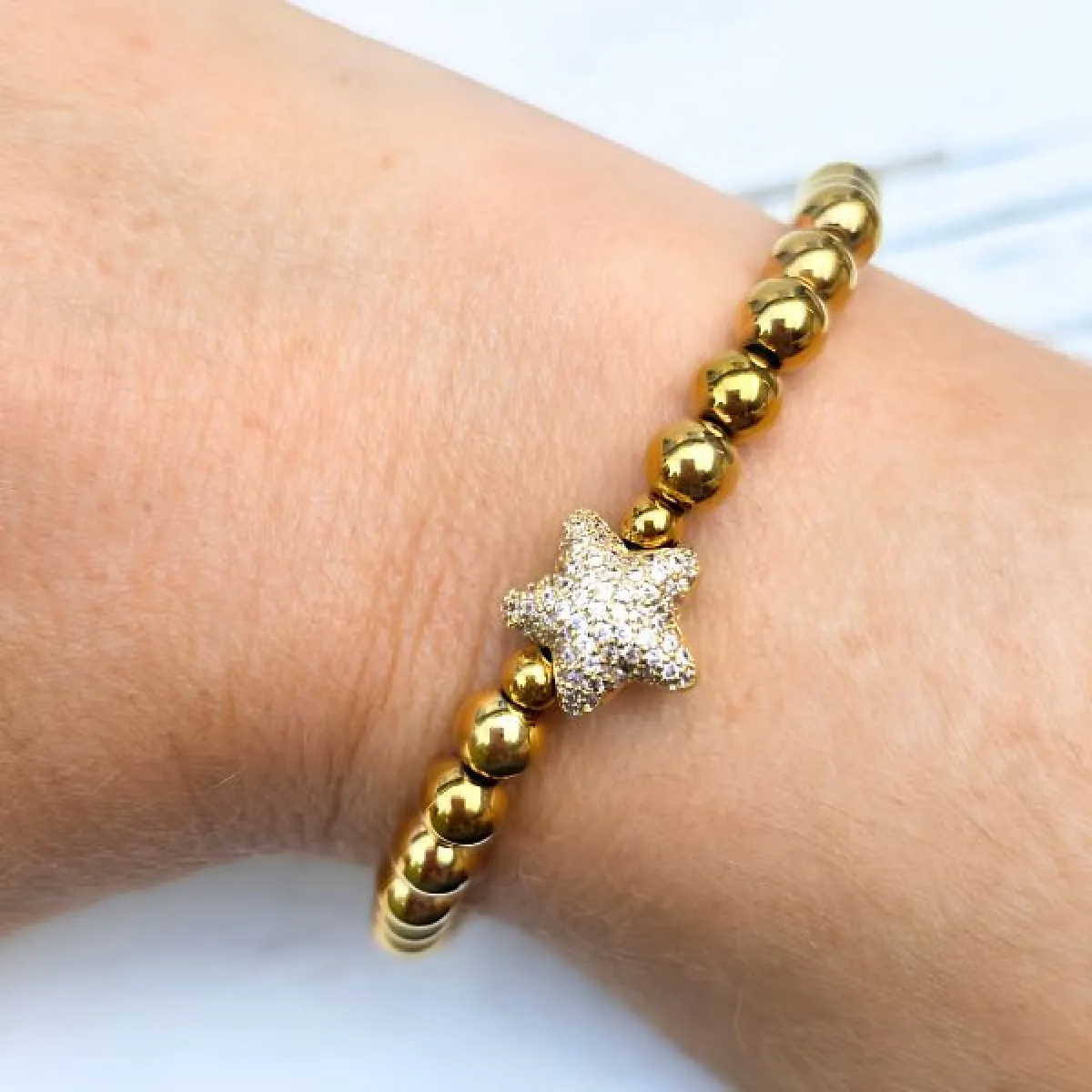 LabelSix Kralenarmband Sparkling Star | Goud 2 LabelSix LabelSix Kralenarmband Sparkling Star | Goud