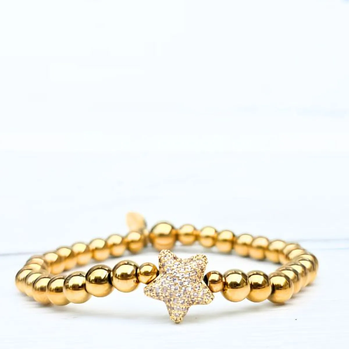 LabelSix Kralenarmband Sparkling Star | Goud 1 LabelSix LabelSix Kralenarmband Sparkling Star | Goud