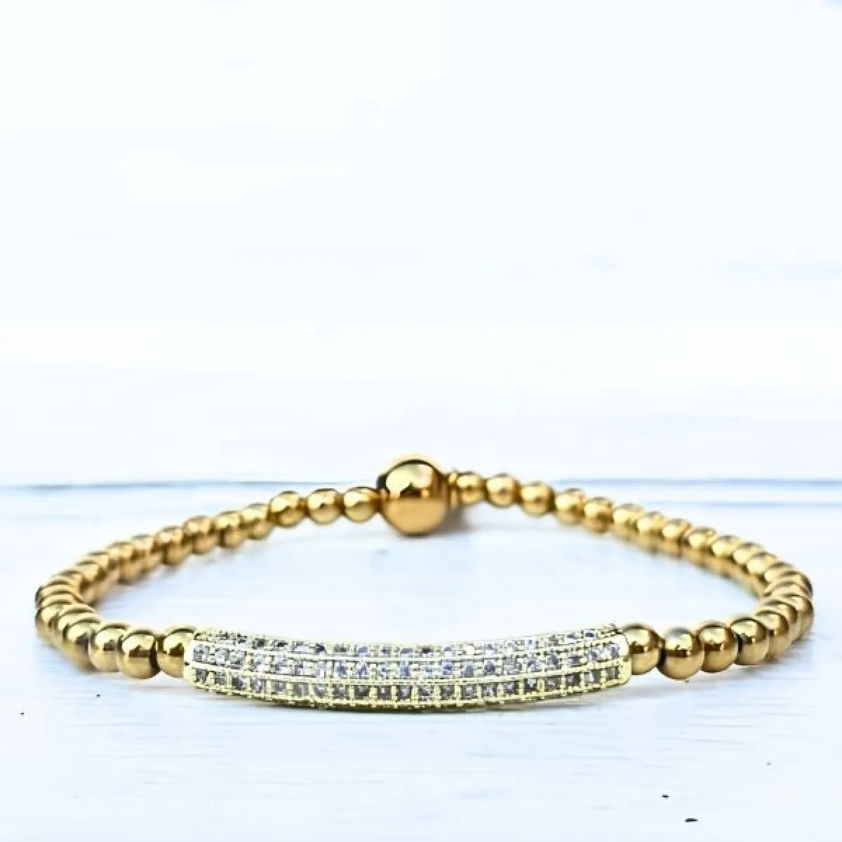 LabelSix Kralenarmband Sparkling Tube | Goud 1 LabelSix LabelSix Kralenarmband Sparkling Tube | Goud