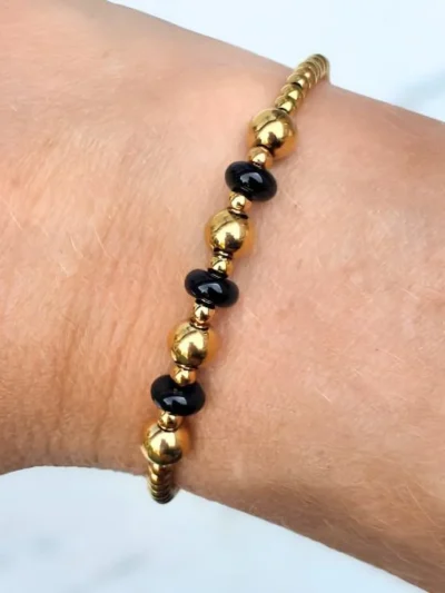 LabelSix LabelSix Kralenarmband Triple Black | Goud