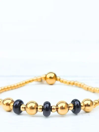LabelSix LabelSix Kralenarmband Triple Black | Goud