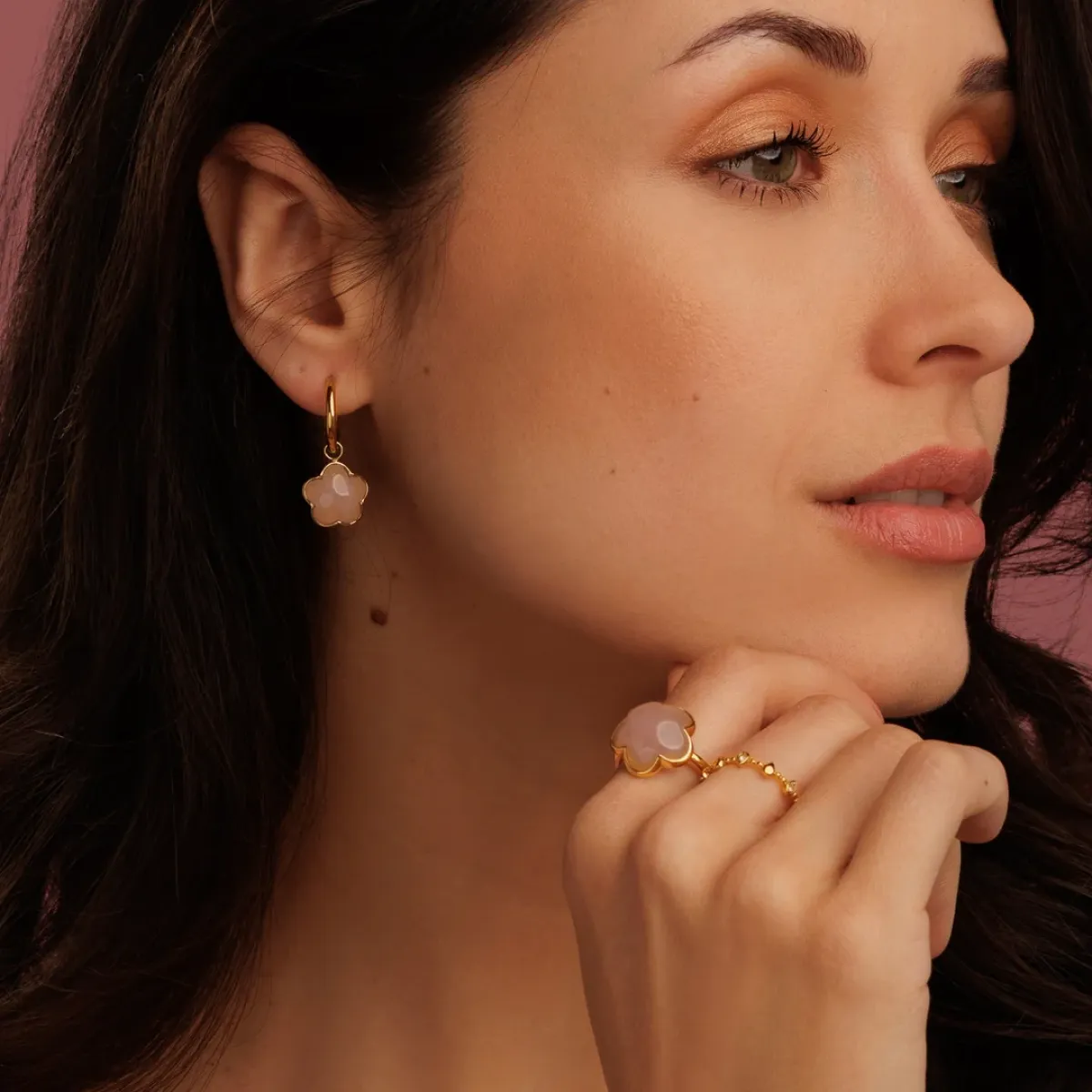 My Bendel Bloemen Ring Rose Quartz | Goud 2 My Bendel My Bendel Bloemen Ring Rose Quartz | Goud
