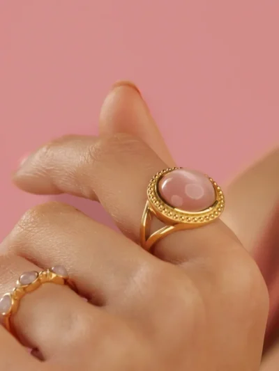 My Bendel My Bendel Vintage Ring Pink Moonstone | Goud