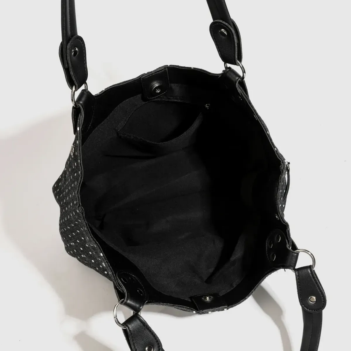 Yehwang Polkadot Geplooide tas | Zwart 4 Yehwang Yehwang Polkadot Geplooide tas | Zwart